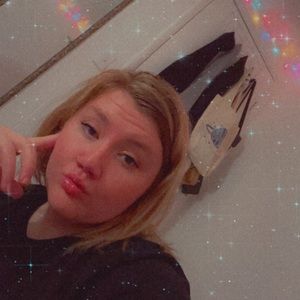 Meet your Posher, Caitlyn